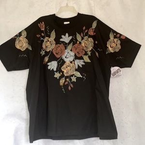 Vintage India Ink Plus Size Black Tee Hand Painted Fall Flowers